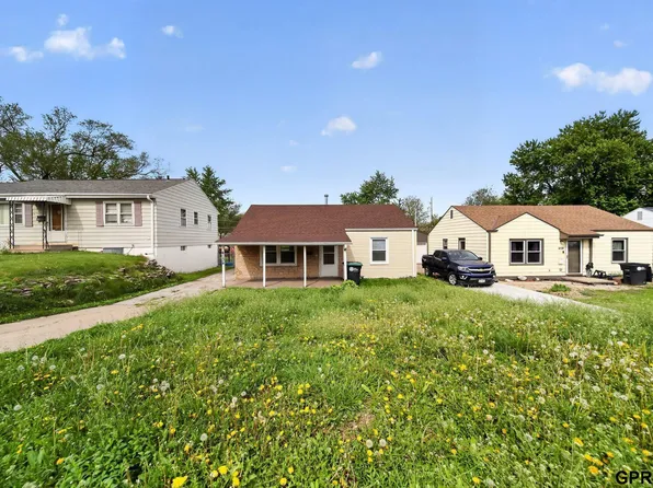 4134 N 62nd St, Omaha, NE 68104
