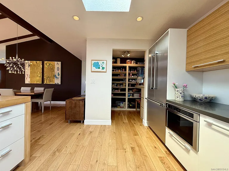 4221 Hill St — Photo 11