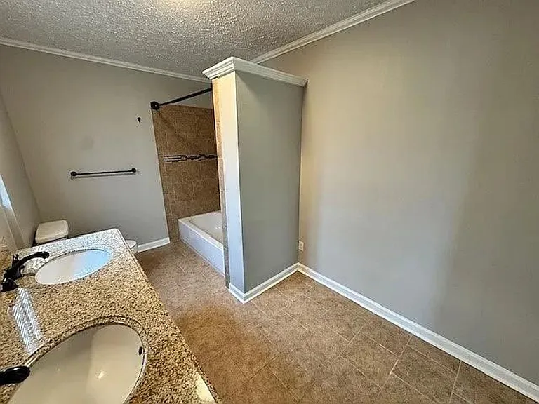 203 N Lake Dr — Photo 14