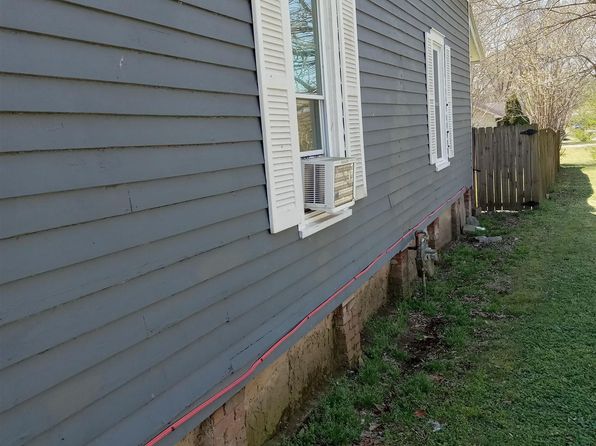 710 S Scott St, Scottsboro, AL 35768