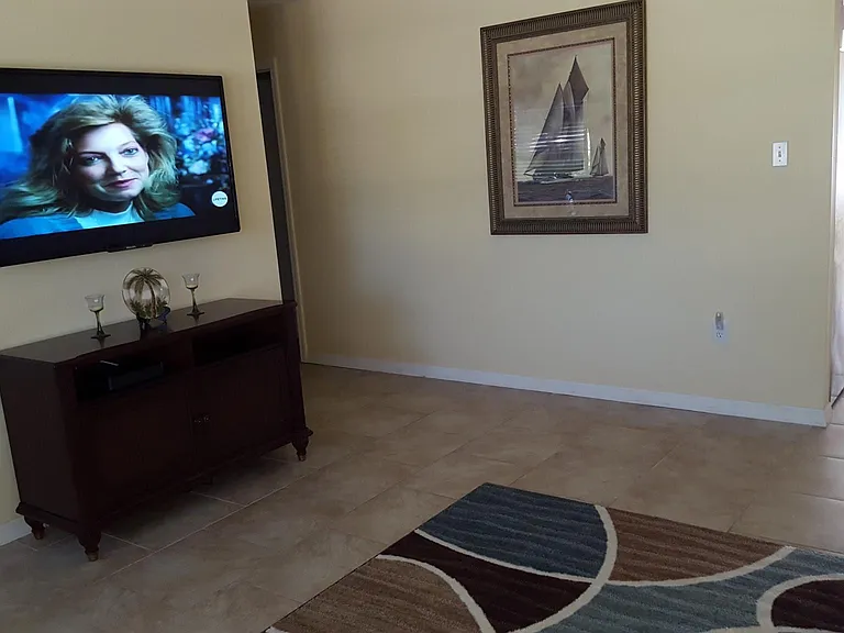 2490 Mockingbird St — Photo 12