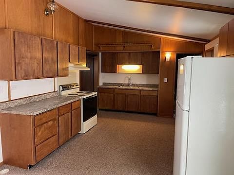 New Flooring before lease!