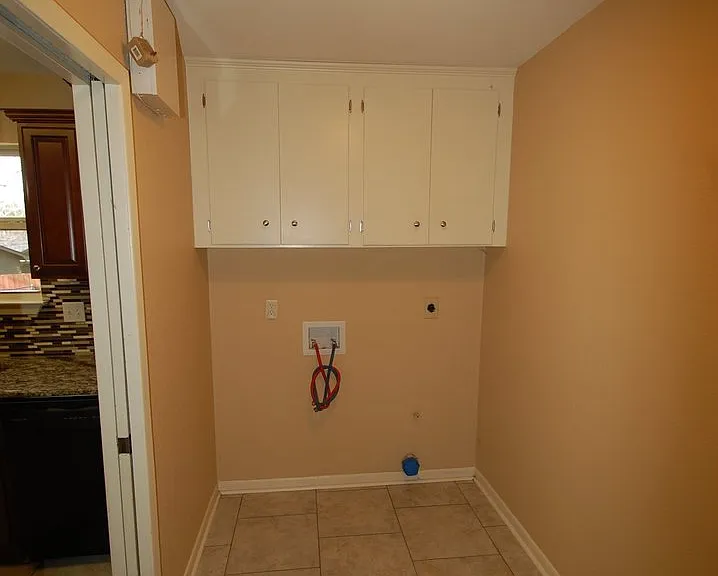 2912 Dorset Dr — Photo 15