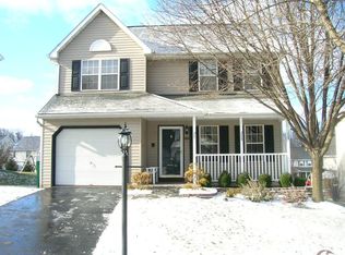55 Commons Dr, Pottstown, PA 19464