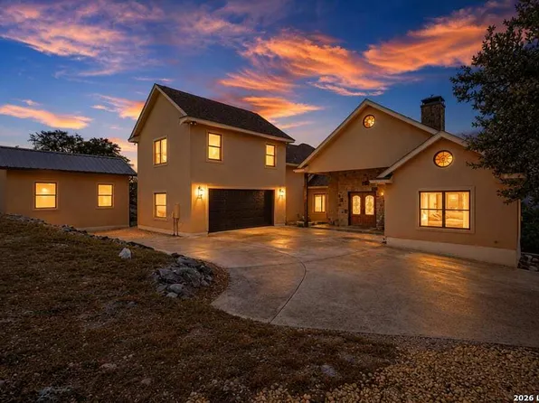 1076 SADDLEBACK RIDGE TRL, Bandera, TX 78003