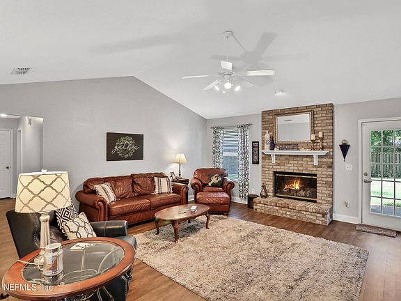 3rd image of 4540 BLUEBERRY WOODS Circle N