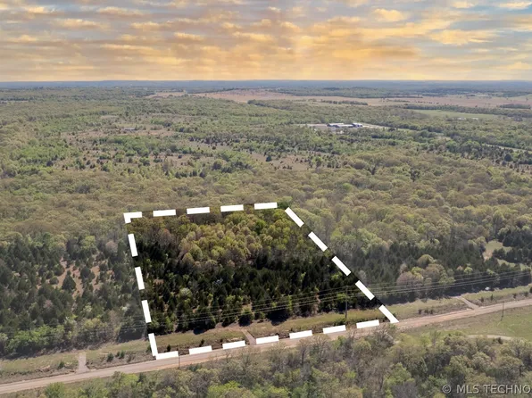 4 E 1180th Rd, Okemah, OK 74859