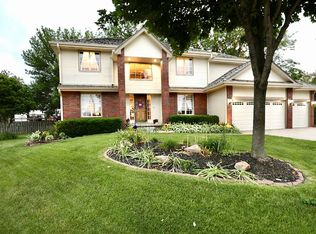 16773 M Cir, Omaha, NE 68135