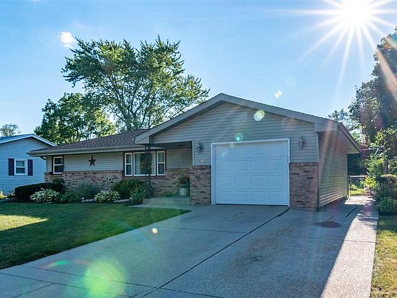 2nd image of 8010 Scott Ln