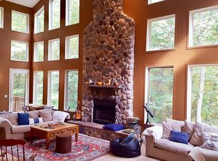 18895 Witness Tree Ln, Chelsea, MI 48118