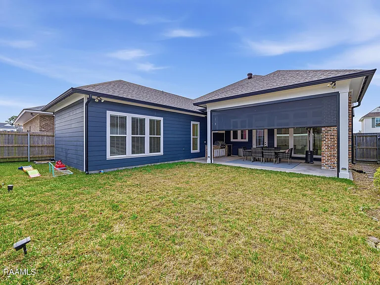 102 Harvest Creek Ln — Photo 45