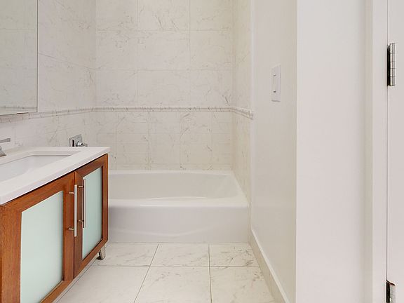 5th image of 795 Columbus Ave APT 8F