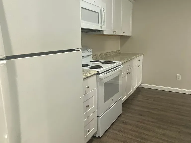 Northgate Apartments — Photo 13