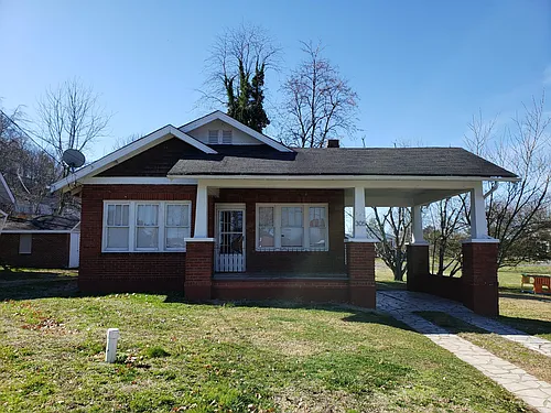 305 Allen Ave Photo 1