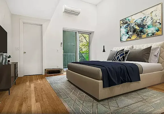 Rented by Compass | media 9