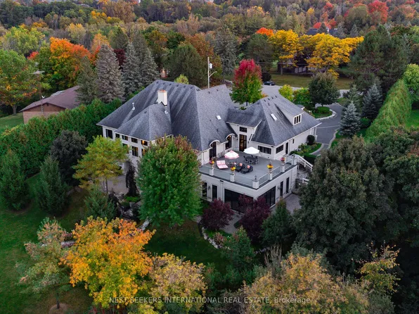 111 Manitou Dr, King, ON L7B 1E7