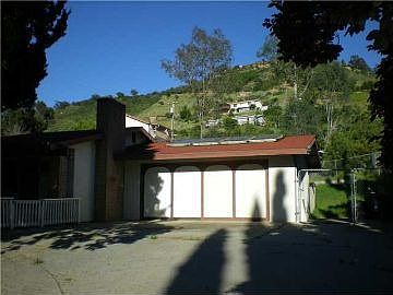 4th image of 26633 North Broadway