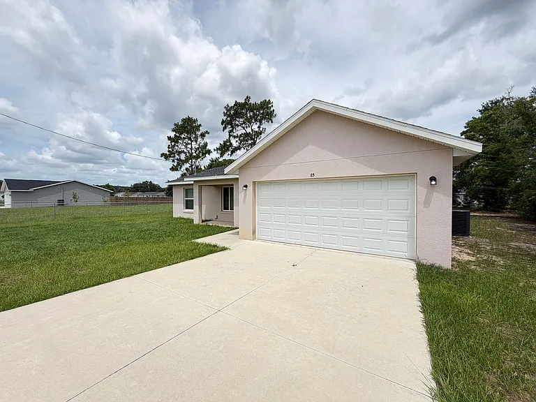 85 Maple Dr — Photo 4