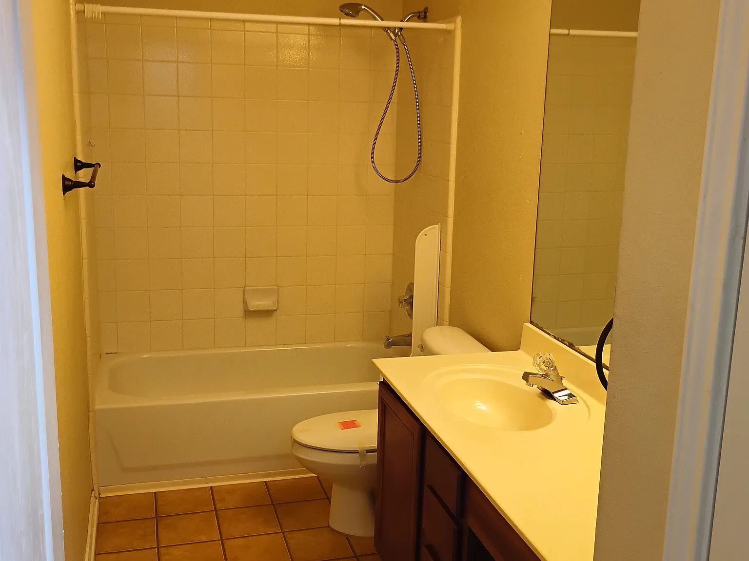 3 bed, 1444 sqft, $1,550 — Photo 2