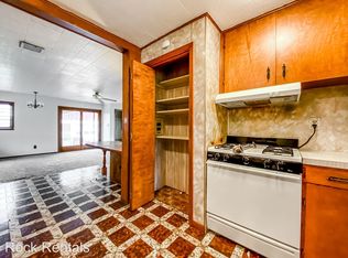 402 Charles St, Hutchinson, KS 67501