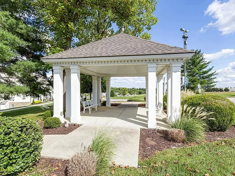 204 Kinsale Dr — Photo 38