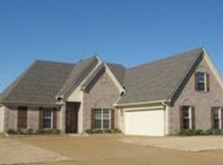 1809 Manor Place Dr, Hernando, MS 38632