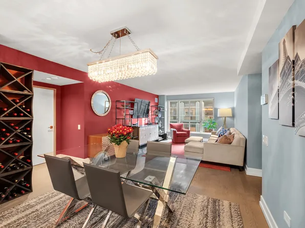 70 Charlton Street 11A image 2 of 24