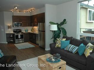 3104 S Day St APT 206, Seattle, WA 98144