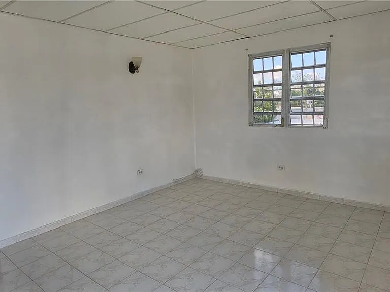 G-26 Calle 6 — Photo 3