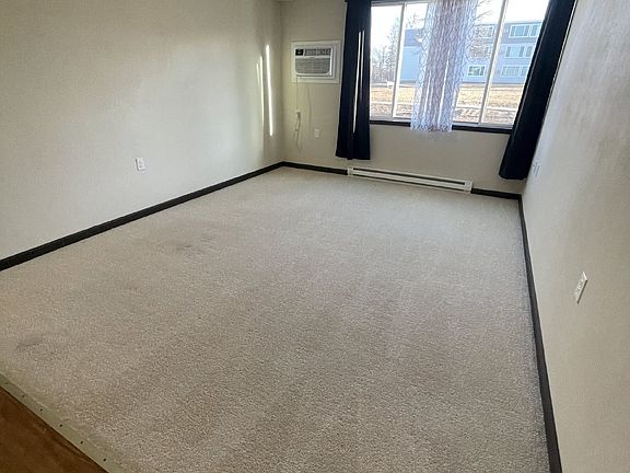 4th image of 350 15th Ave W Unit 135