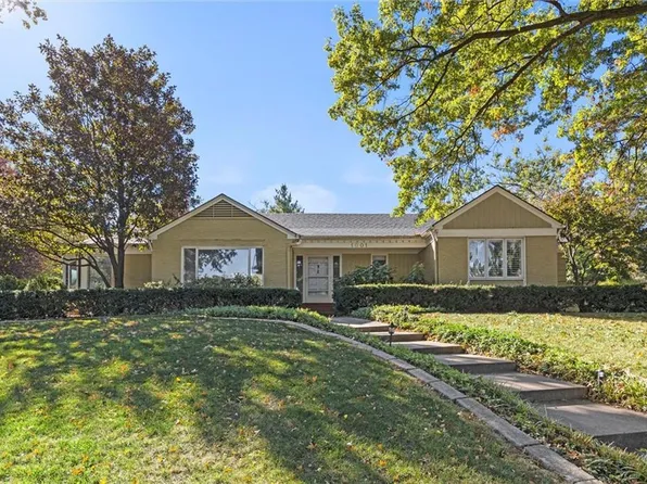 1001 W 67th St, Kansas City, MO 64113