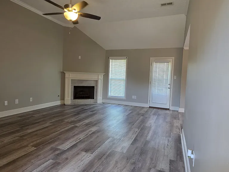24 Richfield Cv — Photo 2
