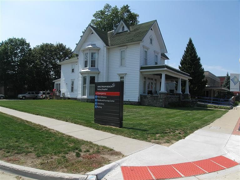 1st image of 432 N Lincoln Ave