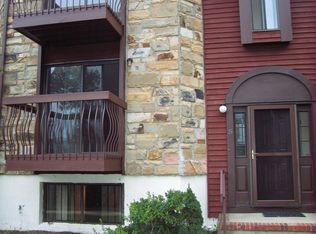 5 Trafalgar Ct, Hackettstown, NJ 07840