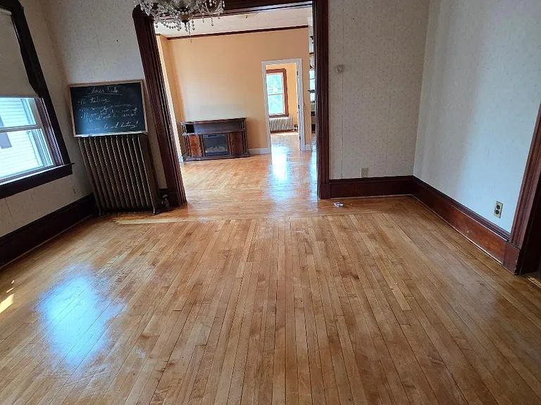 547 Robeson St #2 — Photo 14