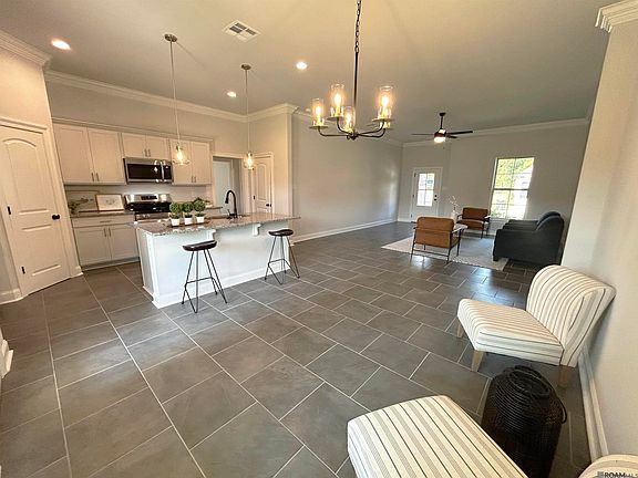 5th image of 18814 Corlis Green Dr