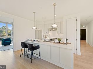 521 N Washington St UNIT 202, Alexandria, VA 22314