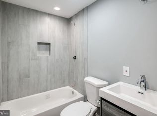1530 Christian St #3, Philadelphia, PA 19146