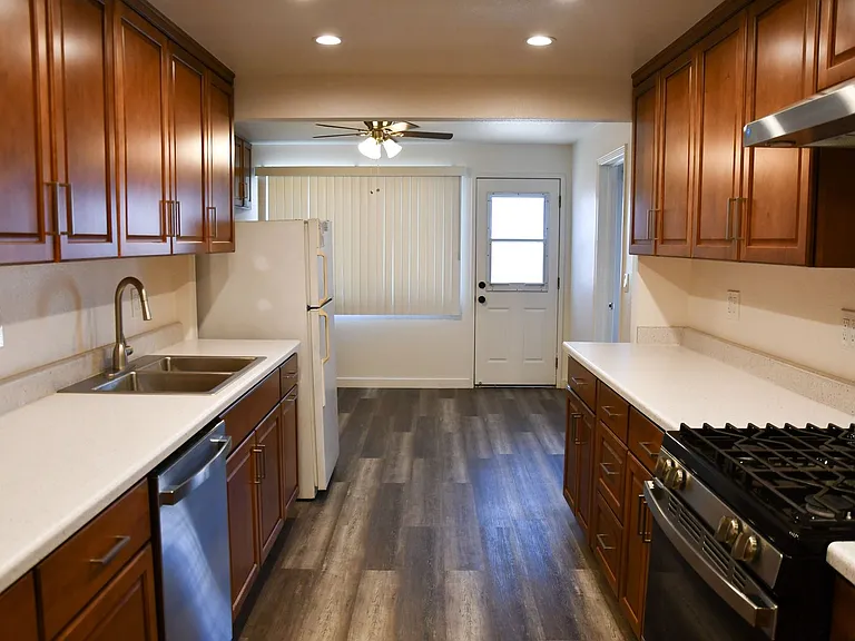 6501 Tillamook Ave — Photo 34