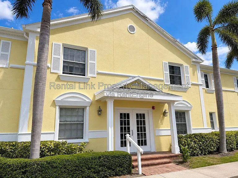 4728 Beach Dr SE #B — Photo 1
