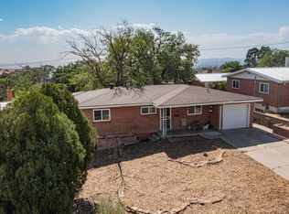 1705 Columbia Dr SE, Albuquerque, NM 87106