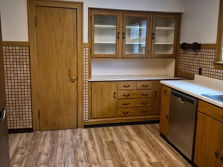 9002 Sheridan Ave #3 — Photo 19
