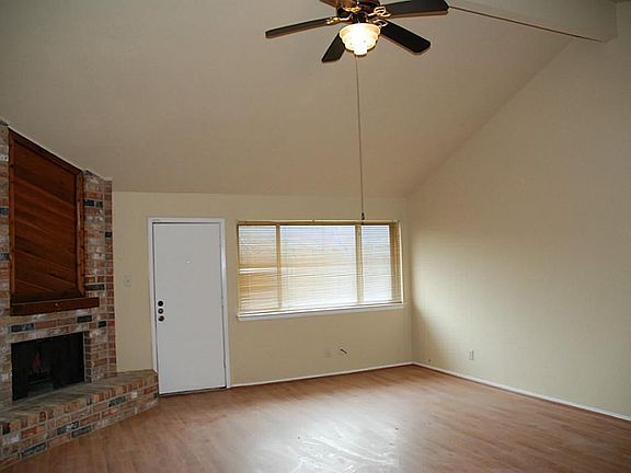 3rd image of 16615 Quail Prairie Dr #1