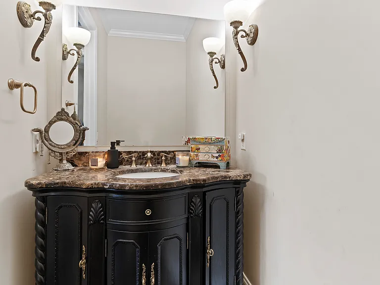 5040 Pellingham Cir — Photo 32
