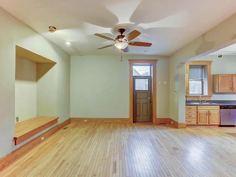 250 Wilber Ave — Photo 9