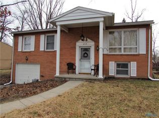 215 Danesmoor Rd, Holland, OH 43528