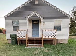 210 N 6th St, Okeene, OK 73763