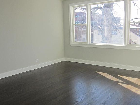 2nd image of 2211 N Harlem Ave #1
