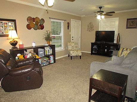 2nd image of 37 Meadow Ln