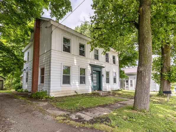 54 Mechanic St, Ashland, OH 44805